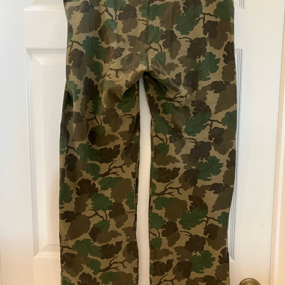 Lucky Brand Green Leaf Camo pants - Picture 2 of 8